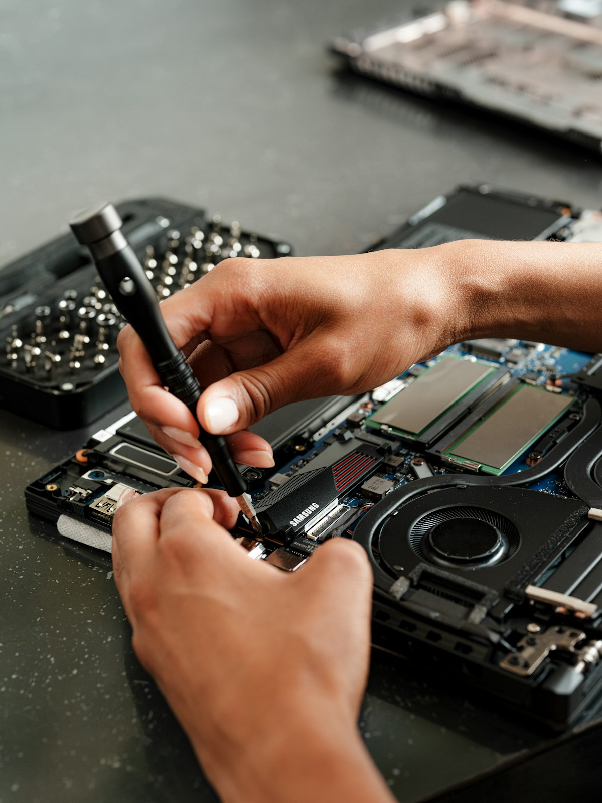 Fethiye Bilgisayarcı | Laptop Tamiri & Notebook Servisi